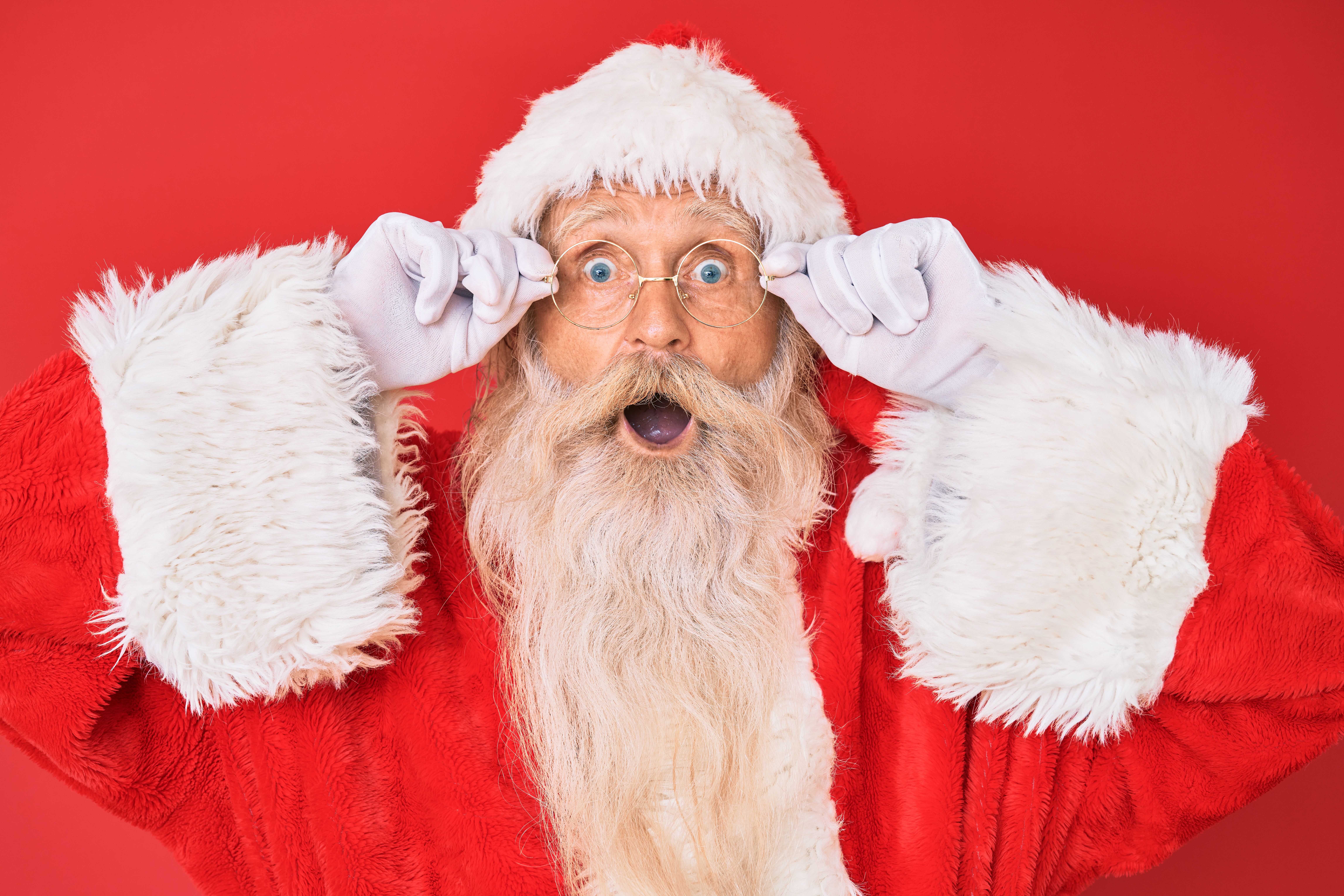 A father Christmas with an expression of surprise